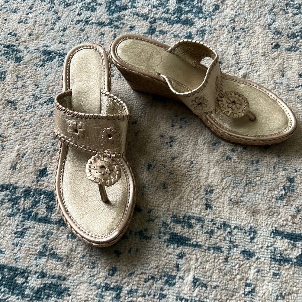 Jack Rodgers wedge sandal in platinum size 9.5
